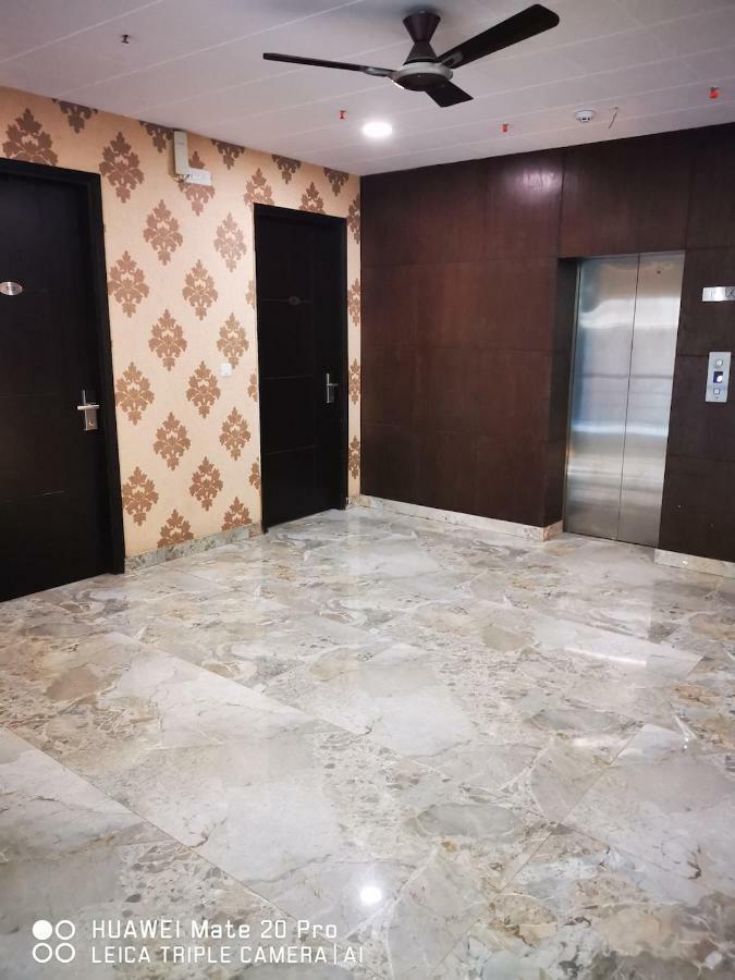 Hotel Pk Residency Νόιντα Εξωτερικό φωτογραφία